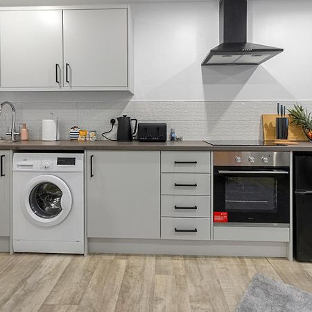 Exeter City Centre Apartments Riley Apartment Экстерьер фото