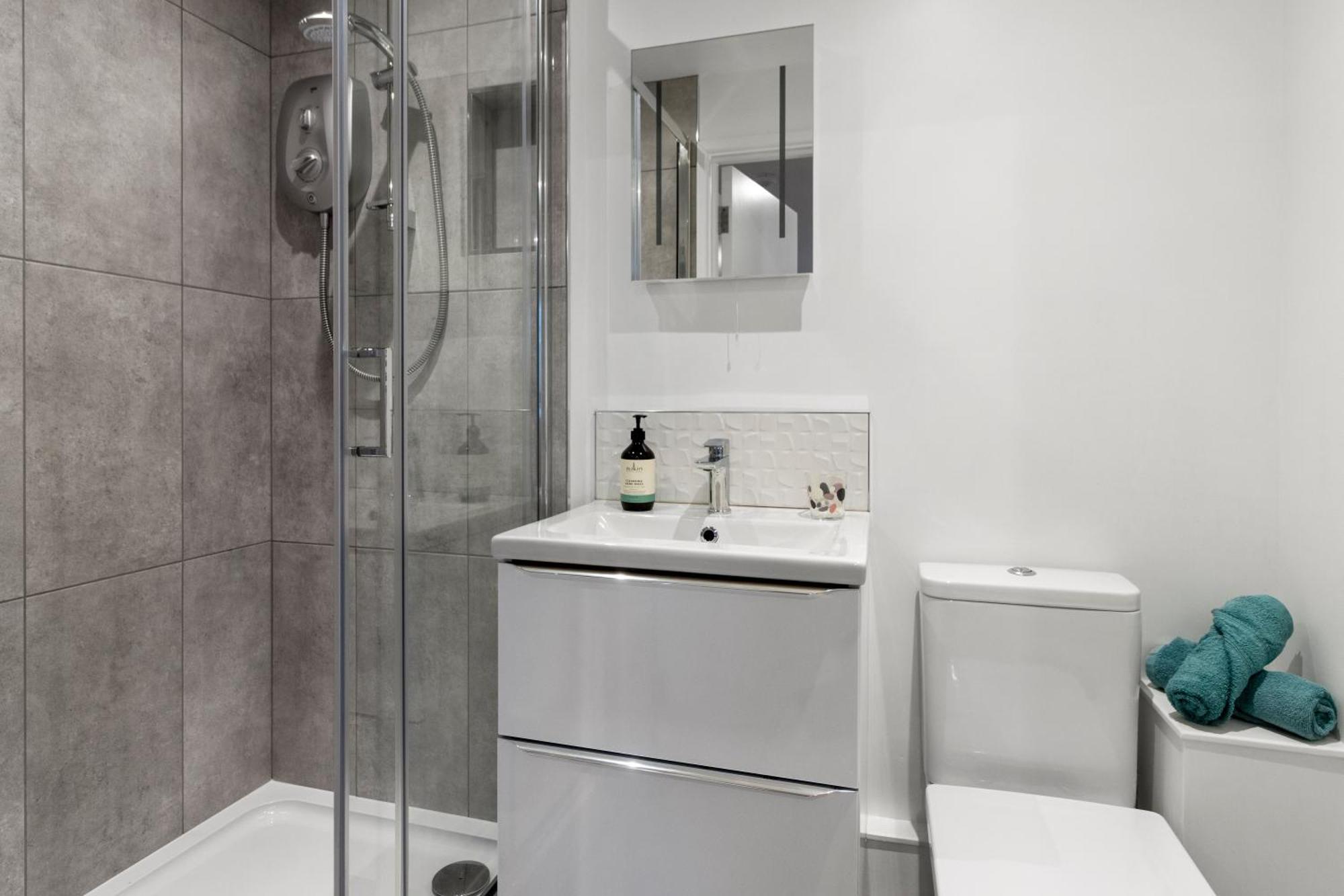 Exeter City Centre Apartments Riley Apartment Экстерьер фото