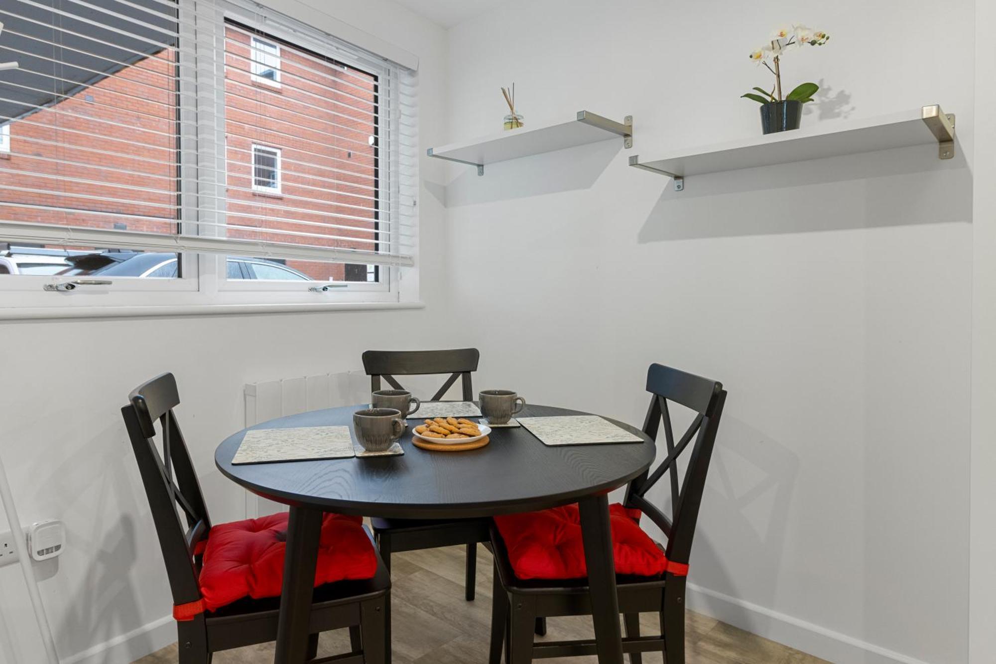 Exeter City Centre Apartments Riley Apartment Экстерьер фото